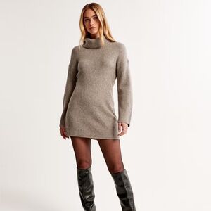 Abercrombie Turtleneck Sweater Dress